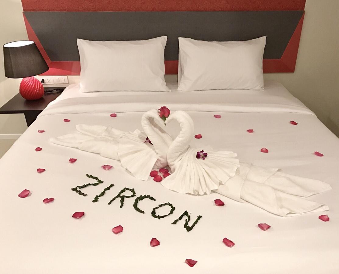 Zircon Hotel Bangkok Exterior foto