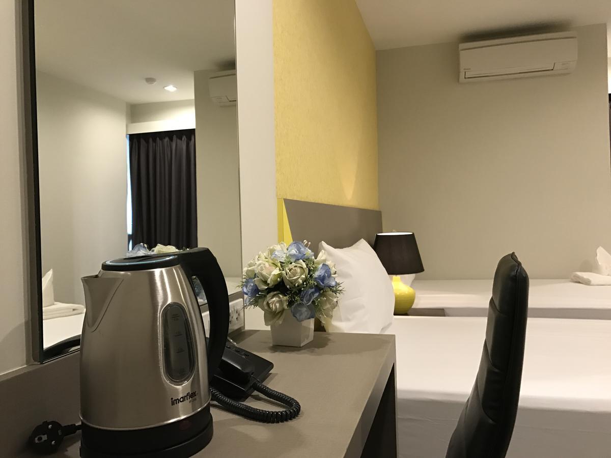 Zircon Hotel Bangkok Exterior foto