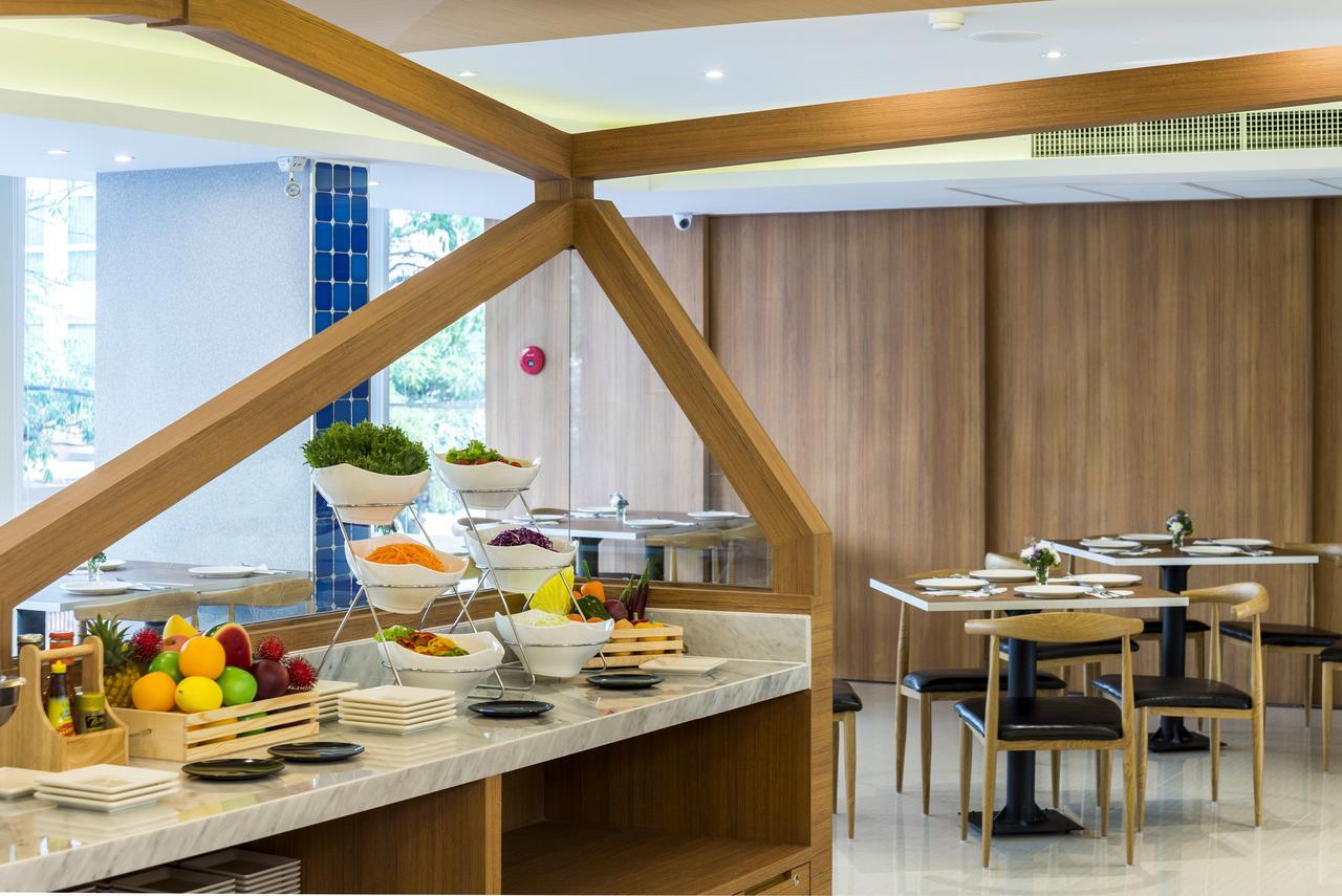 Zircon Hotel Bangkok Exterior foto