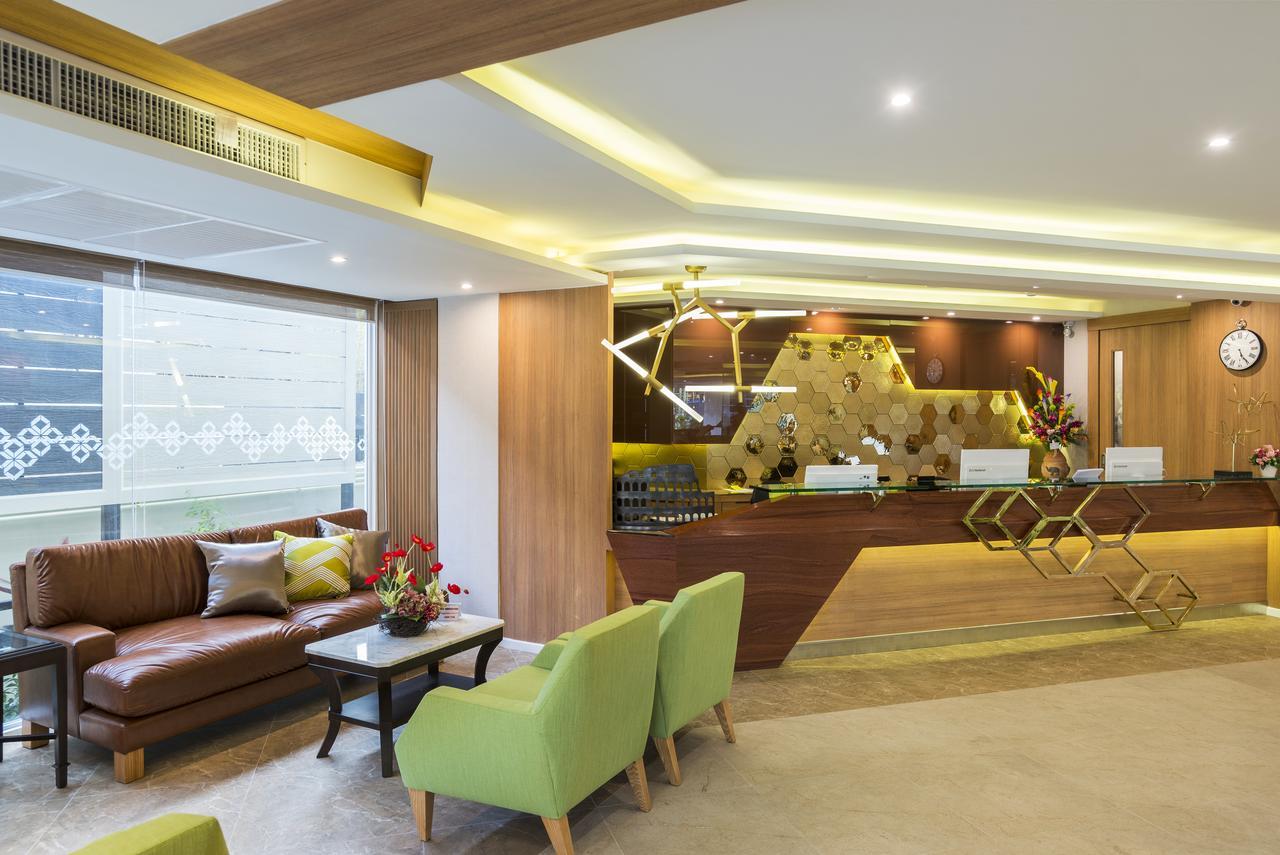 Zircon Hotel Bangkok Exterior foto